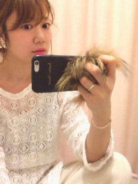 「iPhoneケース」｜「アイテム（ワンピース/ドレス）」を使った、いけがやあおいさん（レディース・163cm）の春コーディネート