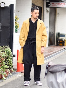 「NICHOLAS DALEY（ニコラスデイリー）のアイテム（パンツ）」を使った、Wallace & Murronさん（メンズ・180cm）の秋コーディネート