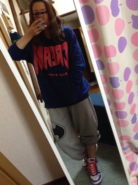 「アディダス(adidas)」｜「アイテム（パーカー）」を使った、emさん（レディース・157cm）の春コーディネート