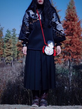 「召幻商店のアイテム（パーカー、ブラック系）」を使った、如花就是老妖さん（レディース・162cm）の春コーディネート