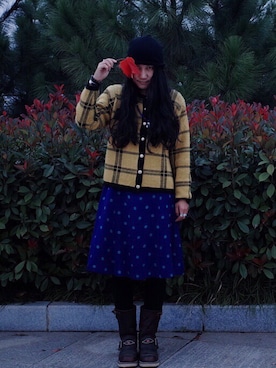 「VINTAGE（ヴィンテージ）のアイテム（ニット/セーター、イエロー系）」を使った、如花就是老妖さん（レディース・162cm）の春コーディネート