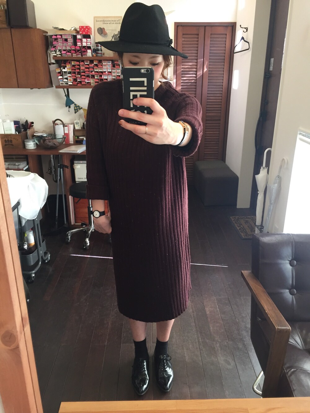 「ボルドー、ニットワンピース、リブニット、GU」｜「GUのアイテム（ワンピース、レッド系）」を使った、mumuさん（レディース・168cm）の秋コーディネートの1枚目の写真