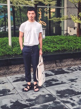 「AVIREX（アヴィレックス）のアイテム（その他シューズ）」を使った、HsuJinWeiさん（メンズ・173cm）の夏コーディネート