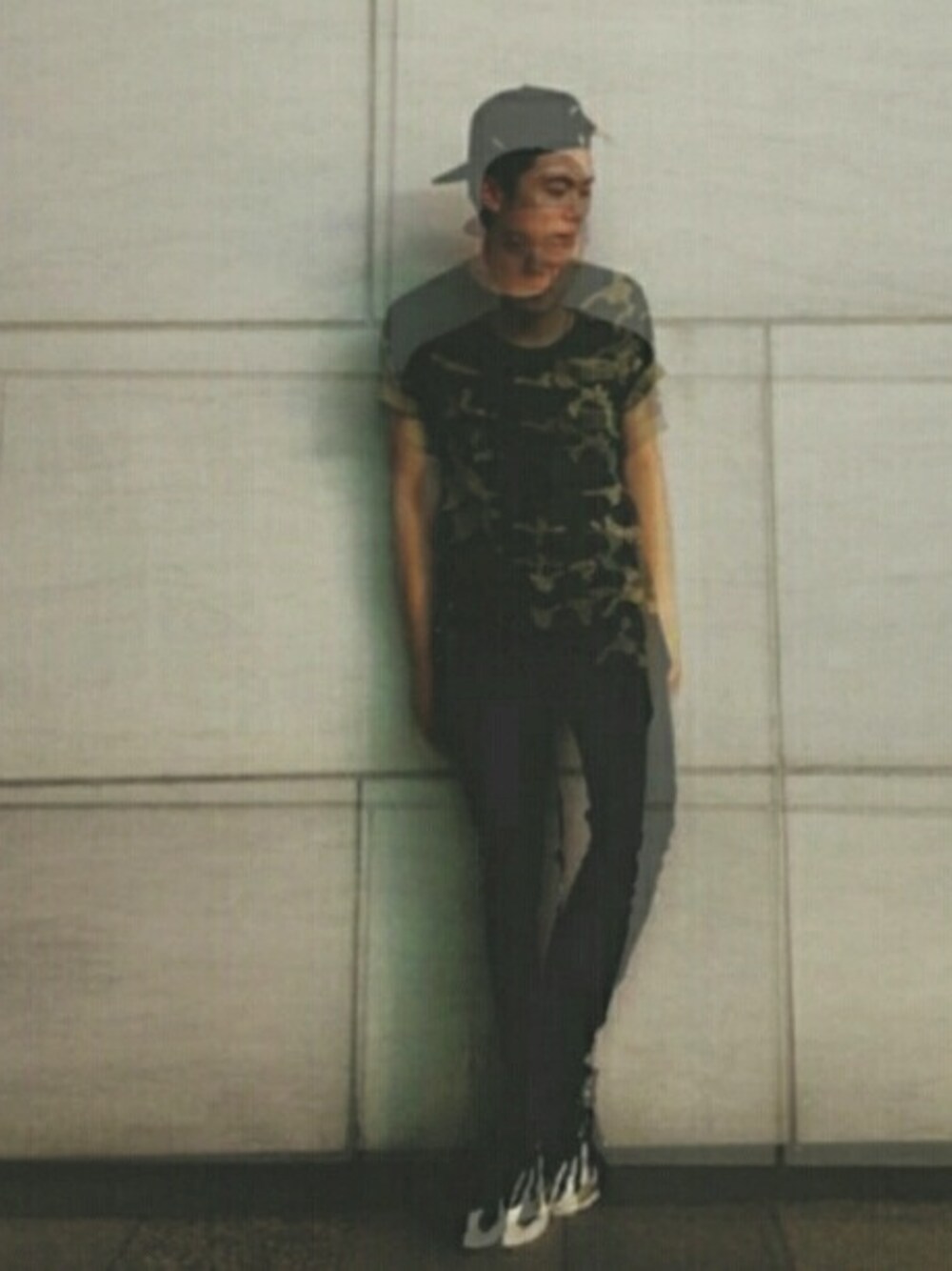 「night、NIKE AIR MAX、IZZUE、collect point、snapshot、Hysan Place 」｜「アイテム（Tシャツ/カットソー、その他）」を使った、kyle97sさん（メンズ・173cm）の夏コーディネートの1枚目の写真