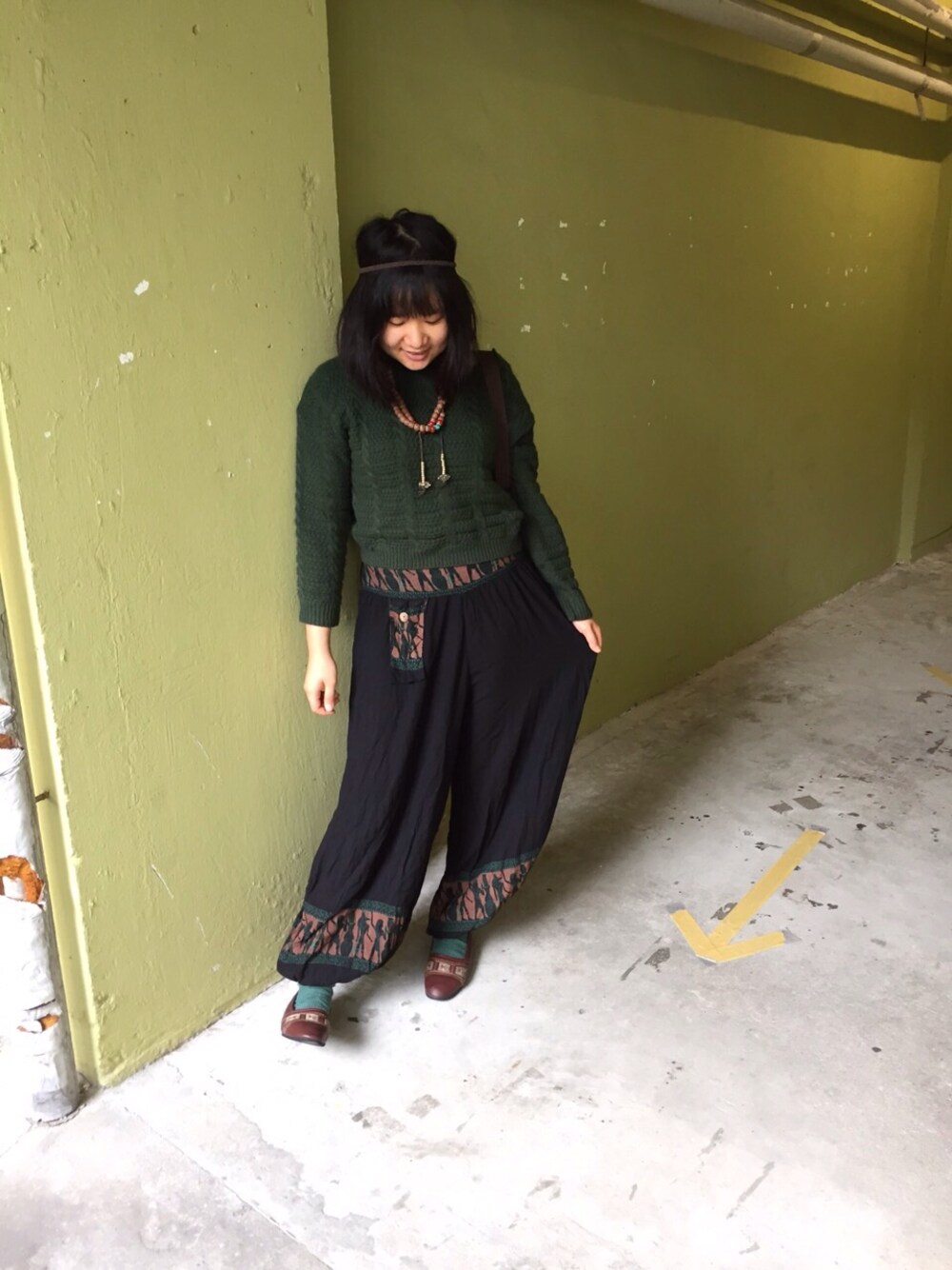 「no brandのアイテム（レギンス/スパッツ、レッド系）」を使った、北部子さん（レディース・161cm）の冬コーディネートの1枚目の写真