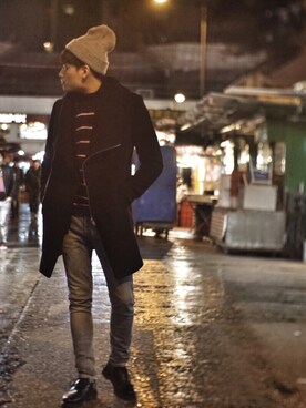 「TOPMAN（トップマン）のアイテム（スラックス）」を使った、Yatho Wongさん（メンズ・175cm）の冬コーディネート