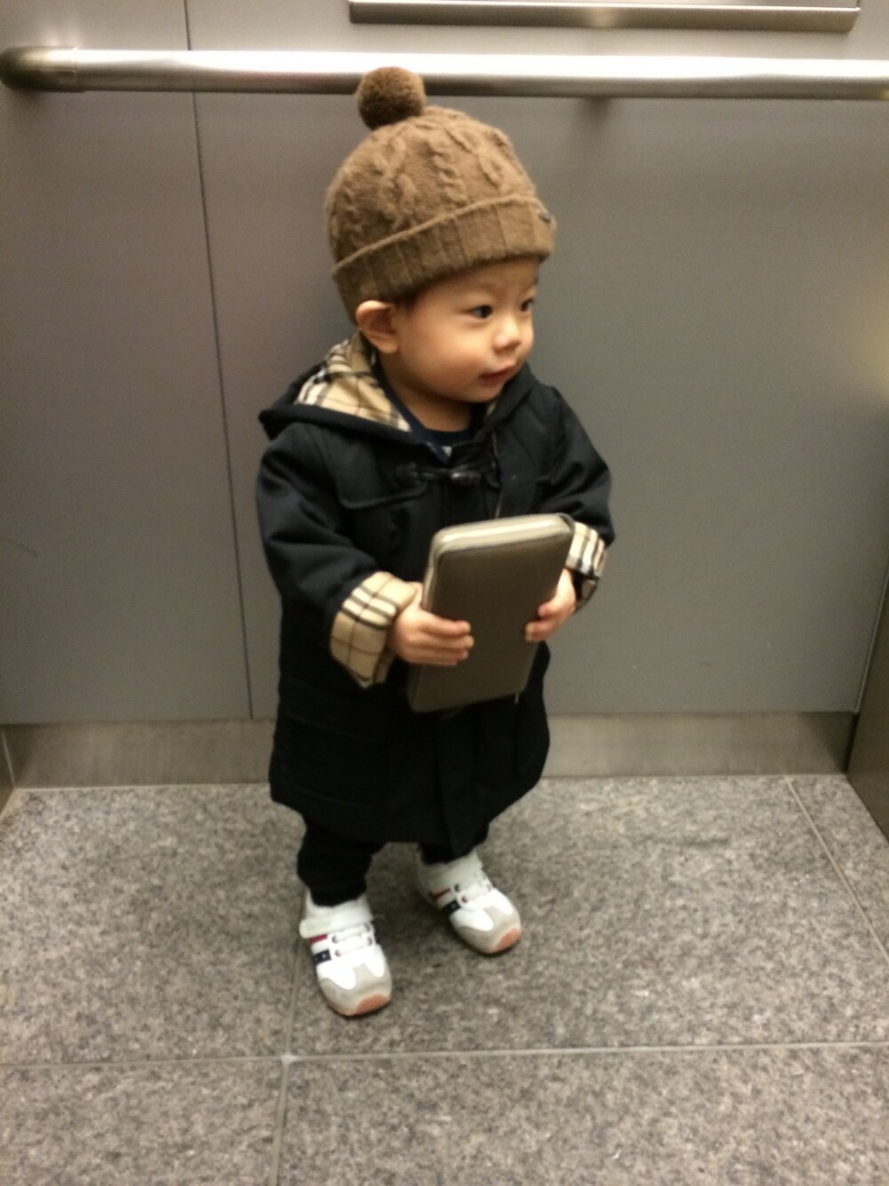 BURBERRYのダッフルコートを使ったキッズ人気ファッション  