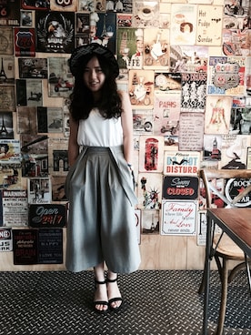 Estella Leeさんのコーディネート