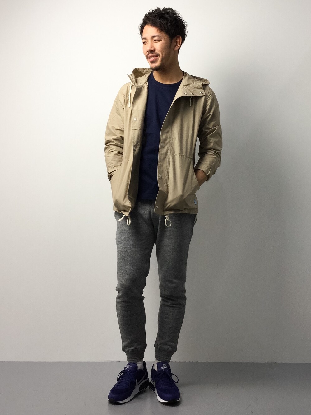 「オトナカジュアル、はるコーデ」｜「BEN DAVISの【BEN DAVIS】柄ポケットTシャツ（Tシャツ/カットソー、ブルー系）」を使った、ryoma nagaokaさん（メンズ・182cm）の春コーディネートの1枚目の写真