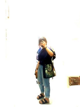 「アイテム（ビーチサンダル、ブラック系）」を使った、WANGnskshshdjfnさん（レディース・160cm）の春コーディネート