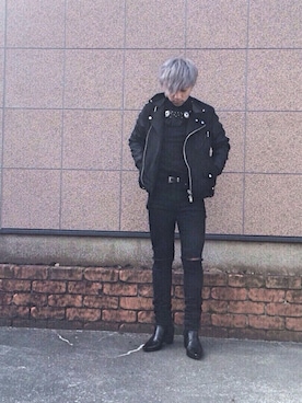 「SAINT LAURENT PARIS（サンローランパリ）のアイテム（スウェット）」を使った、Jukiya Uenoさん（メンズ・173cm）の冬コーディネート