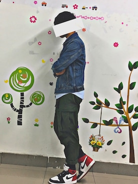 「学校」｜「アイテム（デニムジャケット）」を使った、寄未さん（メンズ・171cm）の秋コーディネート