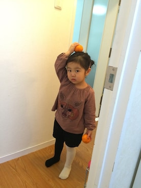 「アイテム（タイツ/ストッキング、ブラック系）」を使った、ururenaさん（キッズ・90cm）の春コーディネート