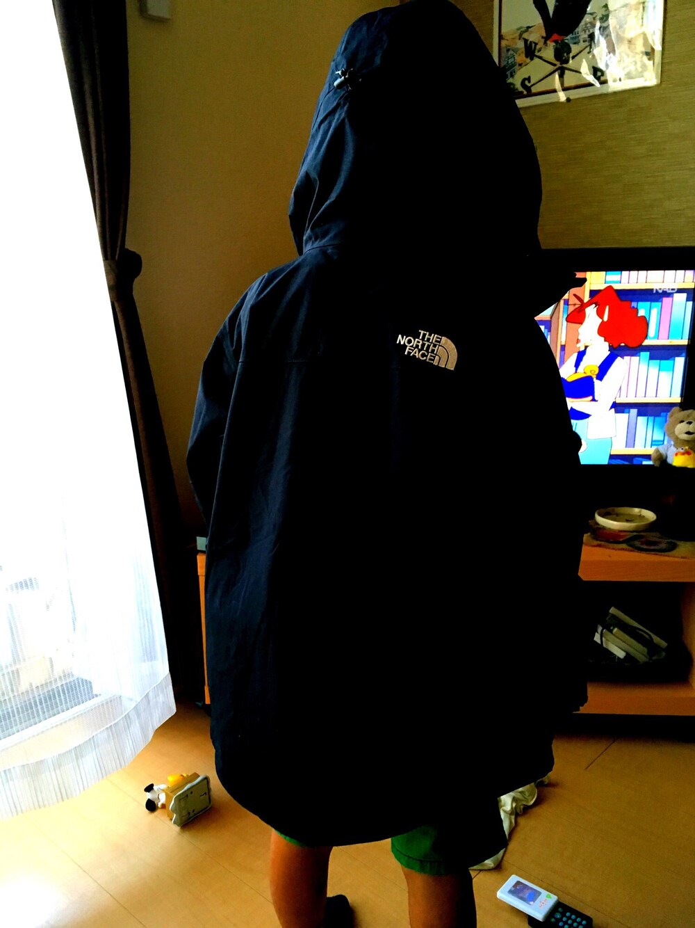 「THE NORTH FACEのアイテム（マウンテンパーカー、ブラック系）」を使った、toki.comさん（キッズ・120cm）の冬コーディネートの1枚目の写真