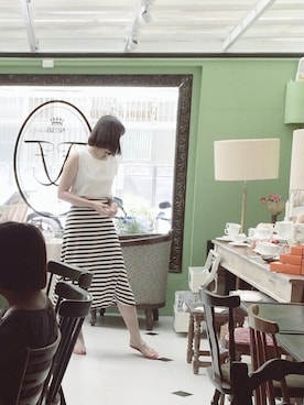 「アイテム（ビーチサンダル）」を使った、Maelysさん（レディース・169cm）の秋コーディネート