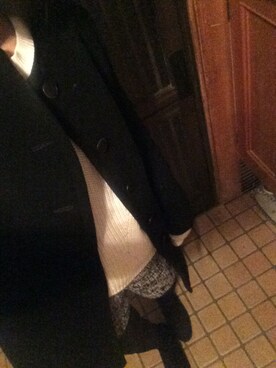 「H&M（エイチ・アンド・エム）のアイテム（ニット/セーター、ホワイト系）」を使った、yuyuさん（レディース・163cm）の冬コーディネート