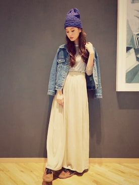 「STYLENANDA（スタイルナンダ）のアイテム（デニムジャケット）」を使った、秦麻里子さん（レディース・170cm）の秋コーディネート