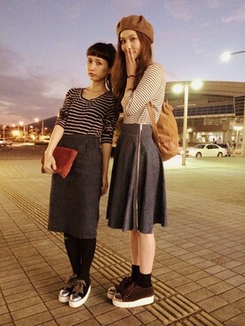 「PULETTEのボーダーカットソー（Tシャツ/カットソー、ホワイト系）」を使った、秦麻里子さん（レディース・170cm）の秋コーディネート