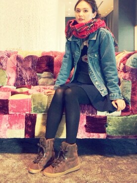 「STYLENANDA（スタイルナンダ）のアイテム（デニムジャケット）」を使った、秦麻里子さん（レディース・170cm）の秋コーディネート