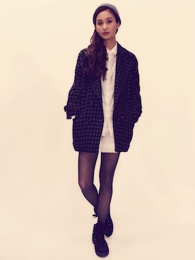 「Flammeum（フラミューム）のFlammeum セットアップ（シャツ/ブラウス、ホワイト系）」を使った、秦麻里子さん（レディース・170cm）の春コーディネート