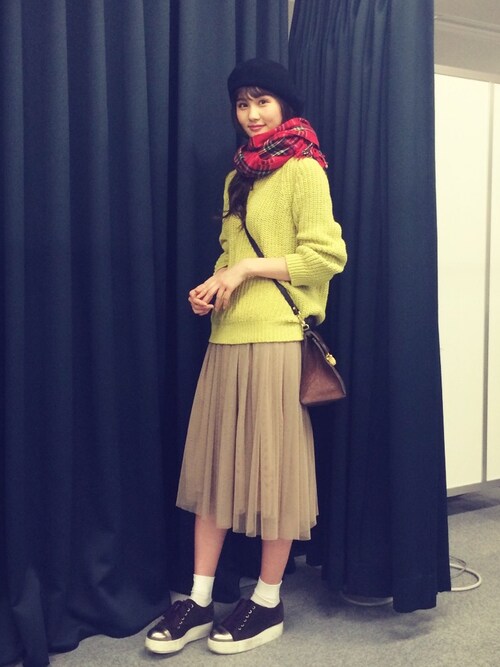 秦麻里子さんのコーディネート