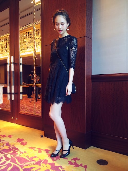 秦麻里子さんのコーディネート