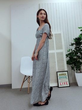 「EDIT. FOR LULU（エディットフォールル）のAMERICAN VINTAGE 花柄クレープヴィスコースワンピース◆（ワンピース、その他）」を使った、秦麻里子さん（レディース・170cm）の夏コーディネート