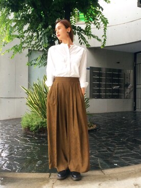 「UNIQLO（ユニクロ）のアイテム（シャツ/ブラウス、ホワイト系）」を使った、秦麻里子さん（レディース・170cm）の夏コーディネート