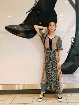 「Enasoluna（エナソルーナ）のアイテム（ピアス（両耳用））」を使った、秦麻里子さん（レディース・170cm）の秋コーディネート