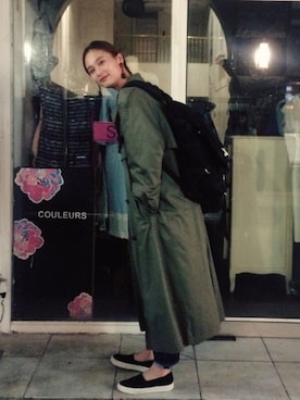 「BLACK BY MOUSSY（ブラックバイマウジー）のKONA One wash DENIM（デニムパンツ、ブルー系）」を使った、秦麻里子さん（レディース・170cm）の秋コーディネート