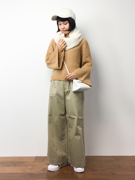 「シャギー」｜「アイテム（キャップ）」を使った、hinaさん（レディース・163cm）の秋コーディネート