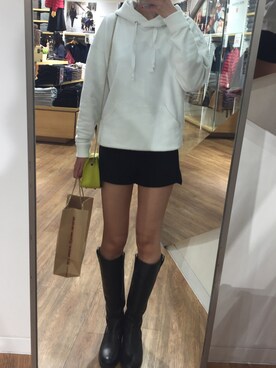 Sher S.さんのコーディネート