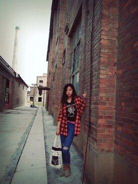 「benefit（ベネフィット）のアイテム」を使った、-秋本颐大人-さん（レディース・170cm）の秋コーディネート