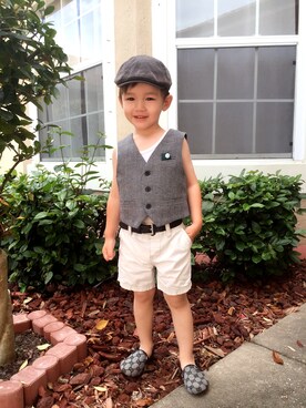 「H&M（エイチ・アンド・エム）のアイテム（ベスト、グレー系）」を使った、混血儿BBさん（キッズ・104cm）の春コーディネート