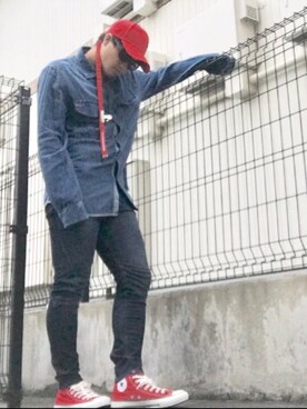 「DIESEL（ディーゼル）のアイテム（シャツ/ブラウス、ブルー系）」を使った、S,hunさん（メンズ・170cm）の冬コーディネート