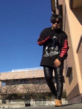 「VETEMENTS（ヴェトモン）のアイテム（パーカー、ブラック系）」を使った、S,hunさん（メンズ・170cm）の冬コーディネート