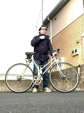 「ロールアップ」｜「アイテム（メッセンジャーバッグ）」を使った、*shu*さん（メンズ・171cm）の春コーディネート