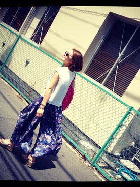 「アイテム（ドラムバッグ、ピンク系）」を使った、yukariさん（レディース・153cm）の春コーディネート