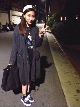 「VANS（バンズ）のアイテム（その他シューズ、ブルー系）」を使った、楊以珩 Zoey Yangさん（レディース・163cm）の春コーディネート
