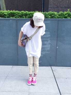 「NIKE（ナイキ）のアイテム（スニーカー、ピンク系）」を使った、楊以珩 Zoey Yangさん（レディース・163cm）の夏コーディネート