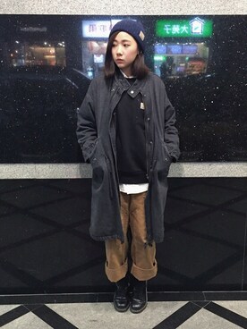 「Carhartt WIP（カーハートダブリューアイピー）のアイテム（その他トップス、ブラック系）」を使った、楊以珩 Zoey Yangさん（レディース・163cm）の冬コーディネート