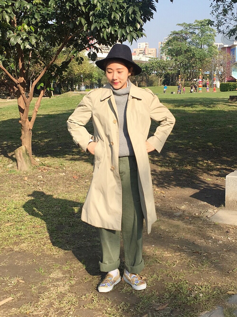「ootd、Lavin、niko and ...、military、used」｜「Lavinのアイテム（ジャケット/アウター、ベージュ系）」を使った、楊以珩 Zoey Yangさん（レディース・163cm）の冬コーディネートの1枚目の写真