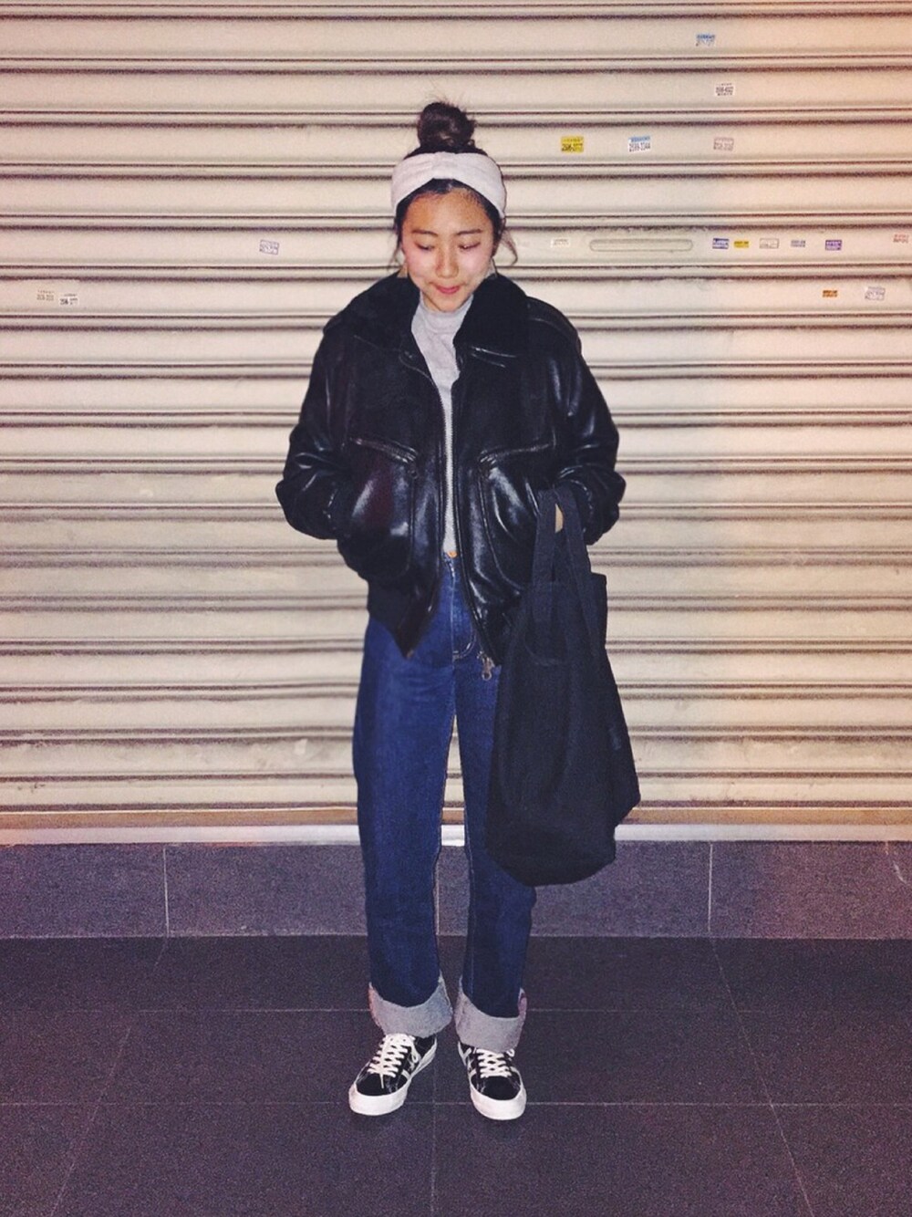 「vintage、military、Richardson、converse」｜「RICHARDSONのアイテム（バッグ、ブラック系）」を使った、楊以珩 Zoey Yangさん（レディース・163cm）の春コーディネートの1枚目の写真