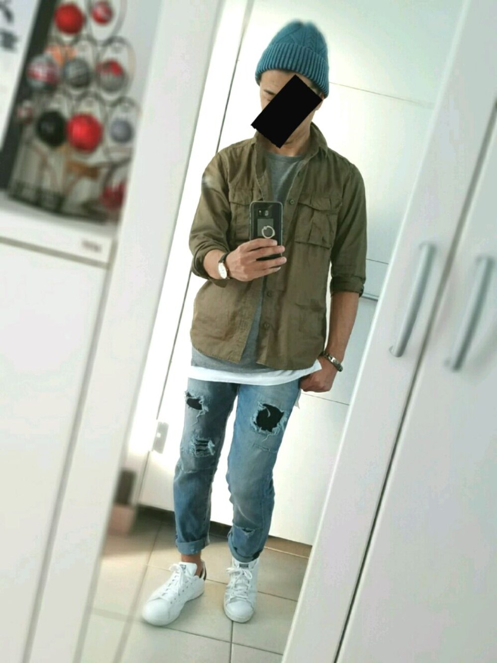 「ミリタリーシャツ、秋コーデ、UNIQLO、GU、スタンスミス、パパコーデ、デニムニット帽、ダニエルウェリントン」｜「GUのアイテム（シャツ/ブラウス、グリーン系）」を使った、Piseizyu-さん（メンズ・170cm）の秋コーディネートの1枚目の写真