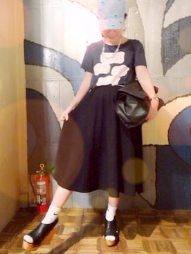 「MONKI（モンキ）のアイテム（ハンドバッグ）」を使った、ミッチェルさん（レディース・158cm）の夏コーディネート