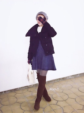 「インディゴデニム」｜「アイテム（ハンチング/ベレー帽）」を使った、ミッチェルさん（レディース・158cm）の冬コーディネート