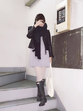 「MONKI（モンキ）のアイテム（マフラー）」を使った、ミッチェルさん（レディース・158cm）の秋コーディネート