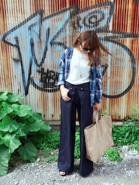 「LOWRYS FARM（ローリーズファーム）のリブオフショル／ＳＳ　721632（ニット/セーター、ホワイト系）」を使った、ミッチェルさん（レディース・158cm）の夏コーディネート