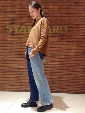 「リメイクデニム」｜「アイテム（ドレスシューズ）」を使った、JOURNAL STANDARD Lady's 町田店 スタッフさん（レディース・168cm）の冬コーディネート