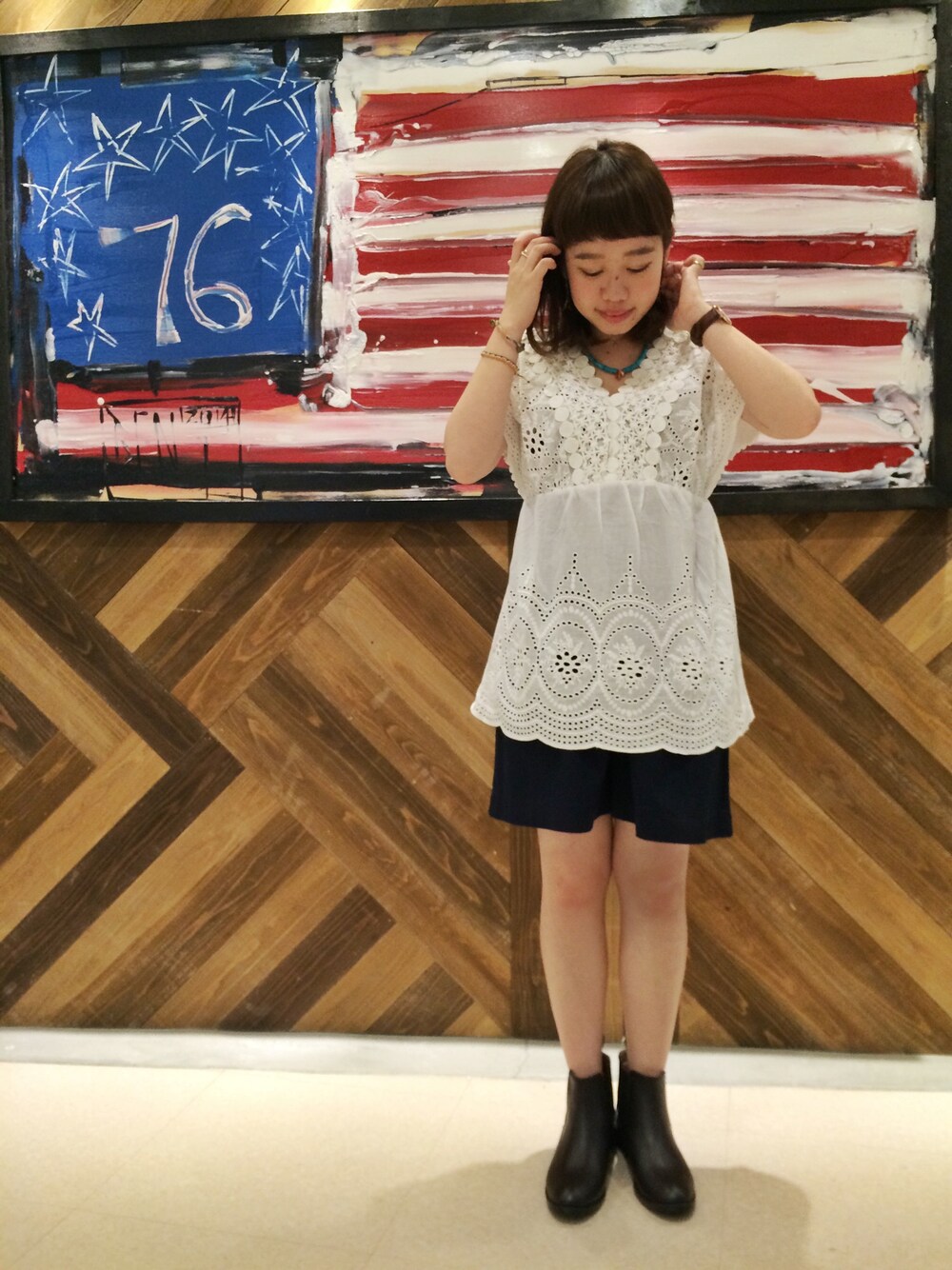「FREAK’Ｓ STORE、フリークスストア、レインブーツ、ダニエルウェリントン、ちびっこの会」｜「FREAK'S STOREのグルカショーツ（その他パンツ、ブルー系）」を使った、Haruka Otsujiさん（レディース・152cm）の夏コーディネートの1枚目の写真